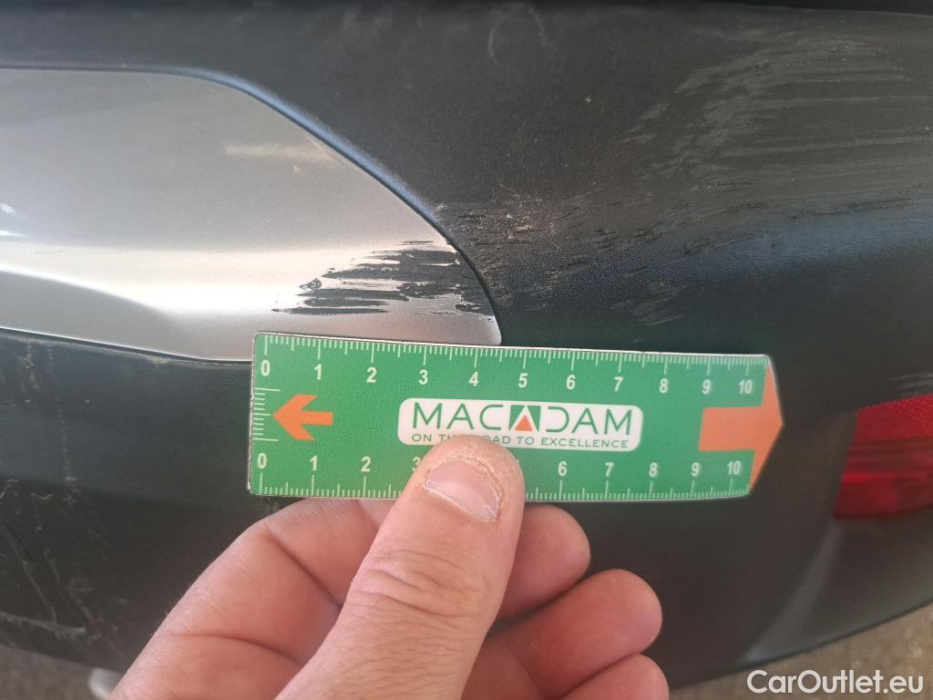  Peugeot  2008  Allure Business 1.5 HDi 130CV BVA8 E6d #36