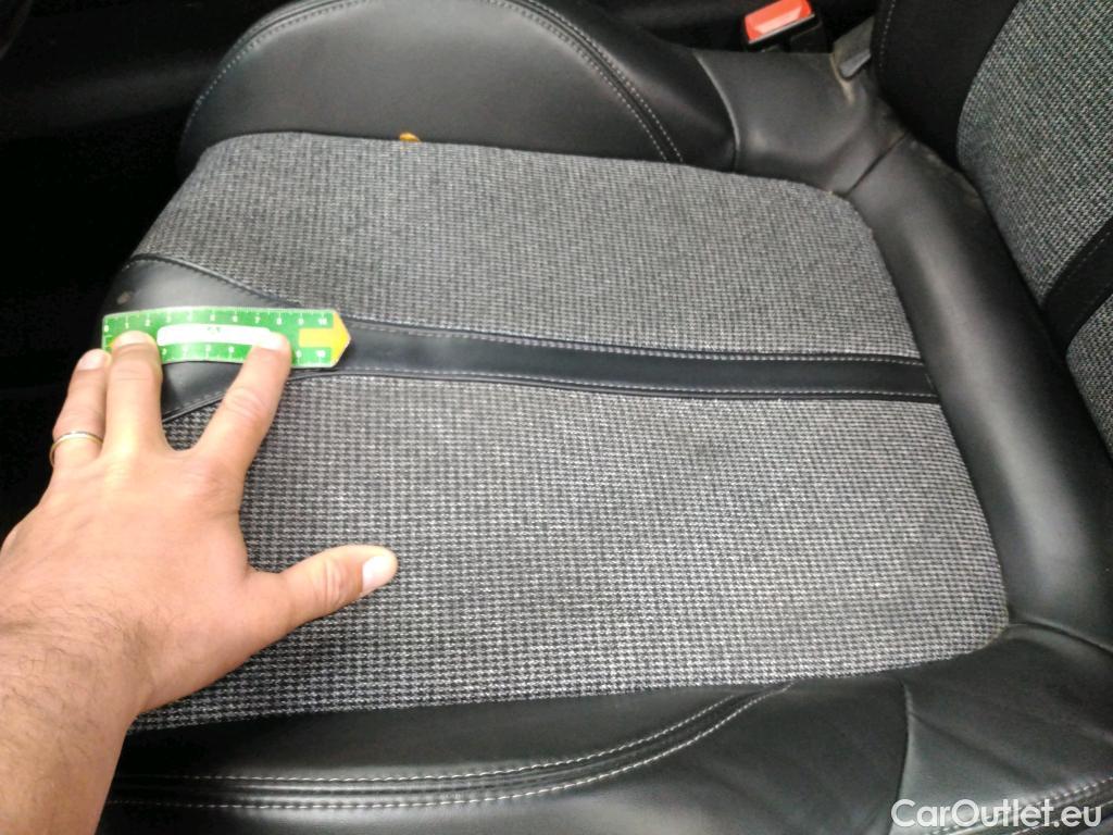  Peugeot  5008  Allure Business 1.5 HDi 130CV BVA8 7 Sieges E6 #3