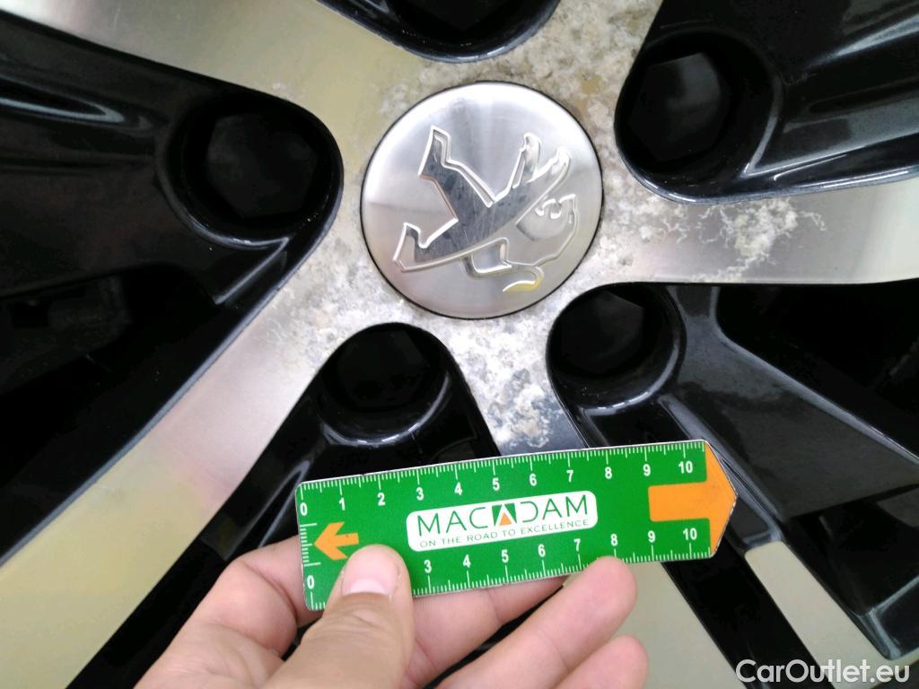  Peugeot  5008  Allure Business 1.5 HDi 130CV BVA8 7 Sieges E6 #23