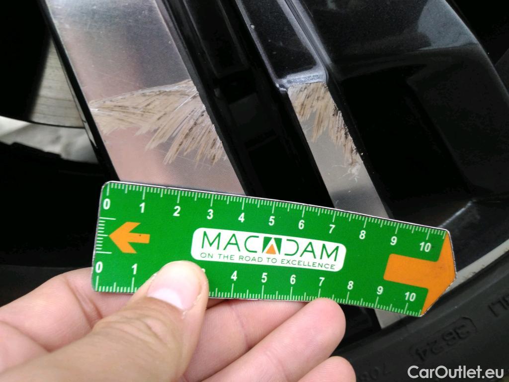  Peugeot  5008  Allure Business 1.5 HDi 130CV BVA8 7 Sieges E6 #39