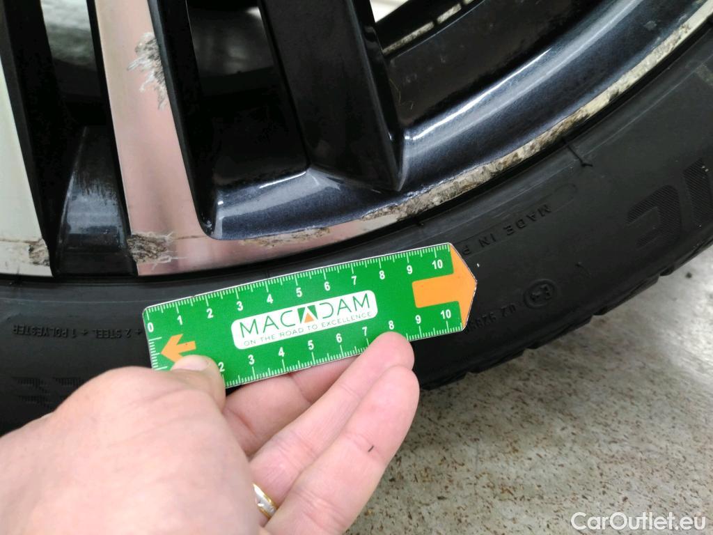  Peugeot  5008  Allure Business 1.5 HDi 130CV BVA8 7 Sieges E6 #17