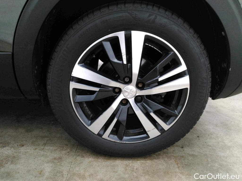  Peugeot  5008  Allure Business 1.5 HDi 130CV BVA8 7 Sieges E6 #27