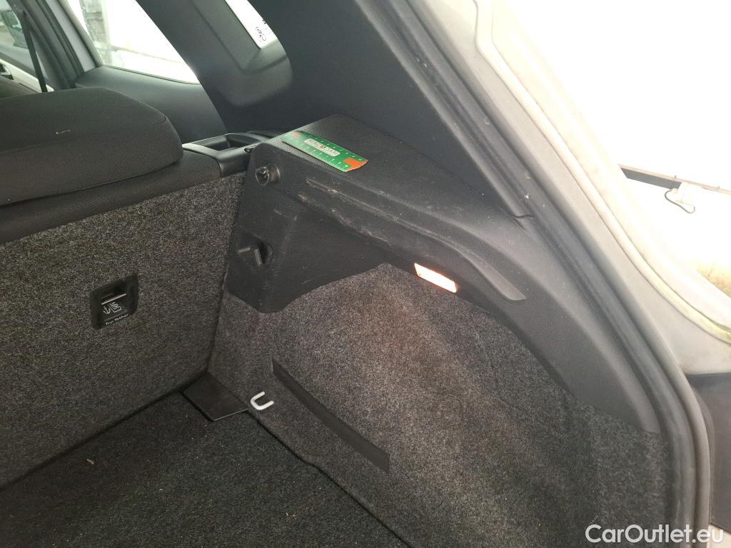  Seat  Arona  Xcellence 1.0 TSI 95CV BVM5 E6d #9