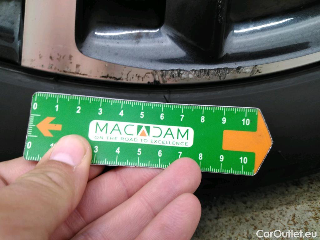  Peugeot  5008  Allure Business 1.5 HDi 130CV BVA8 7 Sieges E6 #30