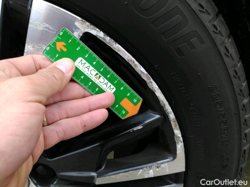  Peugeot  5008  Allure Business 1.5 HDi 130CV BVA8 7 Sieges E6 #37