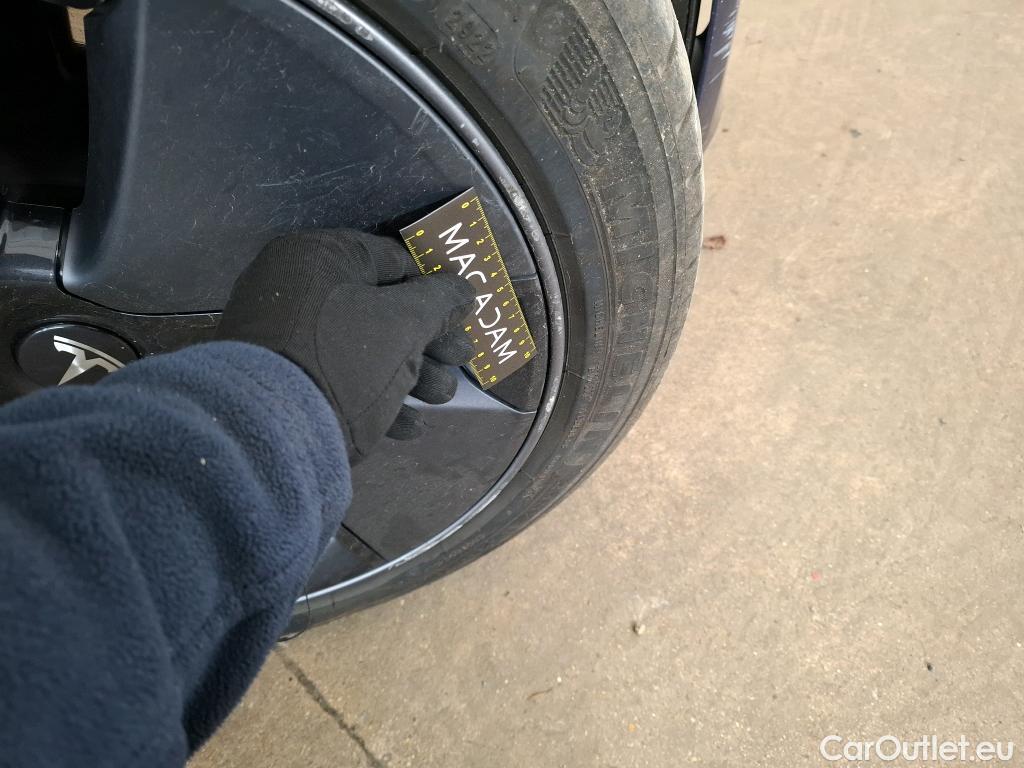  Tesla  Model 3 TESLA  / 2018 / 4P / Berline Propulsion #28