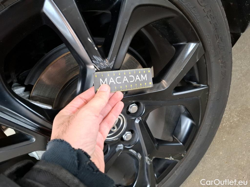  Toyota  C-HR TOYOTA  / 2016 / 5P / SUV 1.8 HYBRIDE 122 GRAPHIC #45