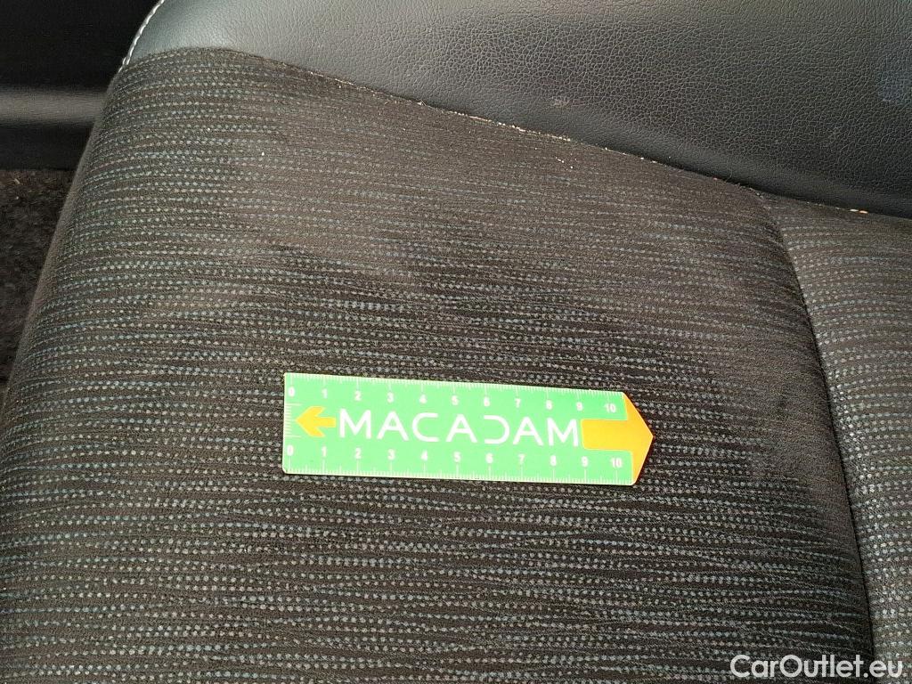  Toyota  Prius TOYOTA + / 2014 / 5P / monospace 136h SkyView #35