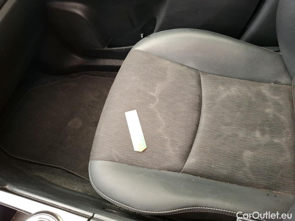  Toyota  Prius TOYOTA + / 2014 / 5P / monospace 136h SkyView #37