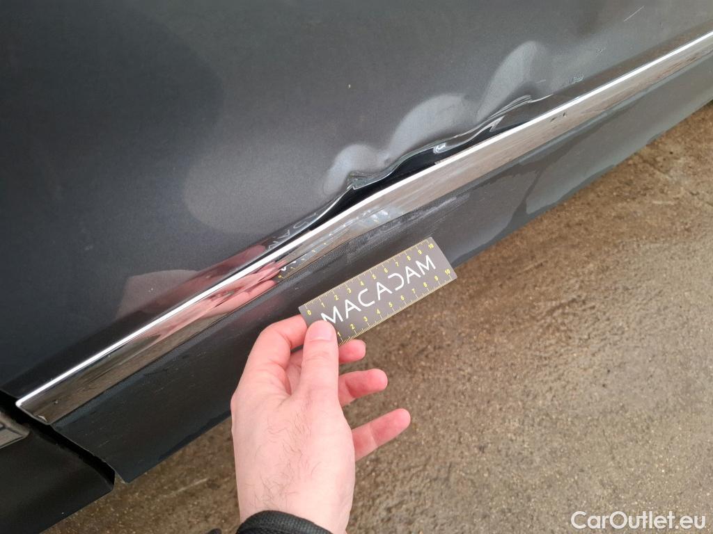  Volkswagen  Tiguan VOLKSWAGEN  / 2016 / 5P / SUV 2.0 TDI 150 DSG7 Confortline Business #35