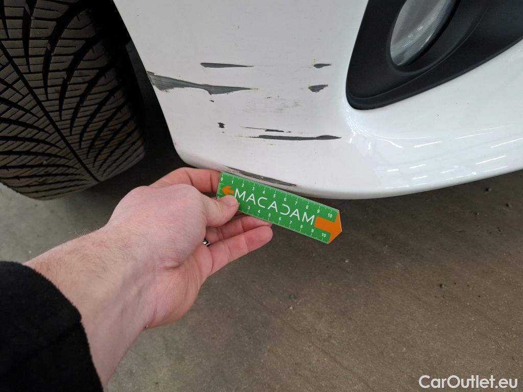  Toyota  Yaris TOYOTA  Hybride / 2019 / 5P / Berline Hybride 116h Dynamic Business Beyond Zer #21