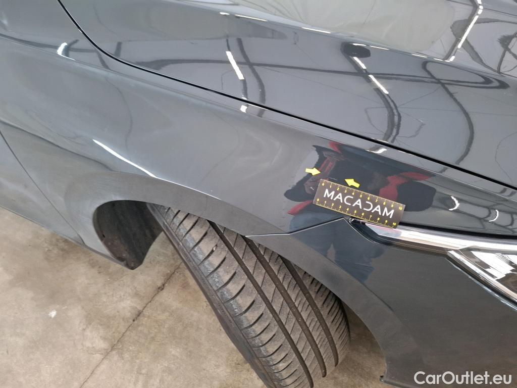  Volkswagen  Golf  VOLKSWAGEN / 2020 / 5P / Berline 1.0 eTSI OPF 110 DSG7 Life Business #28