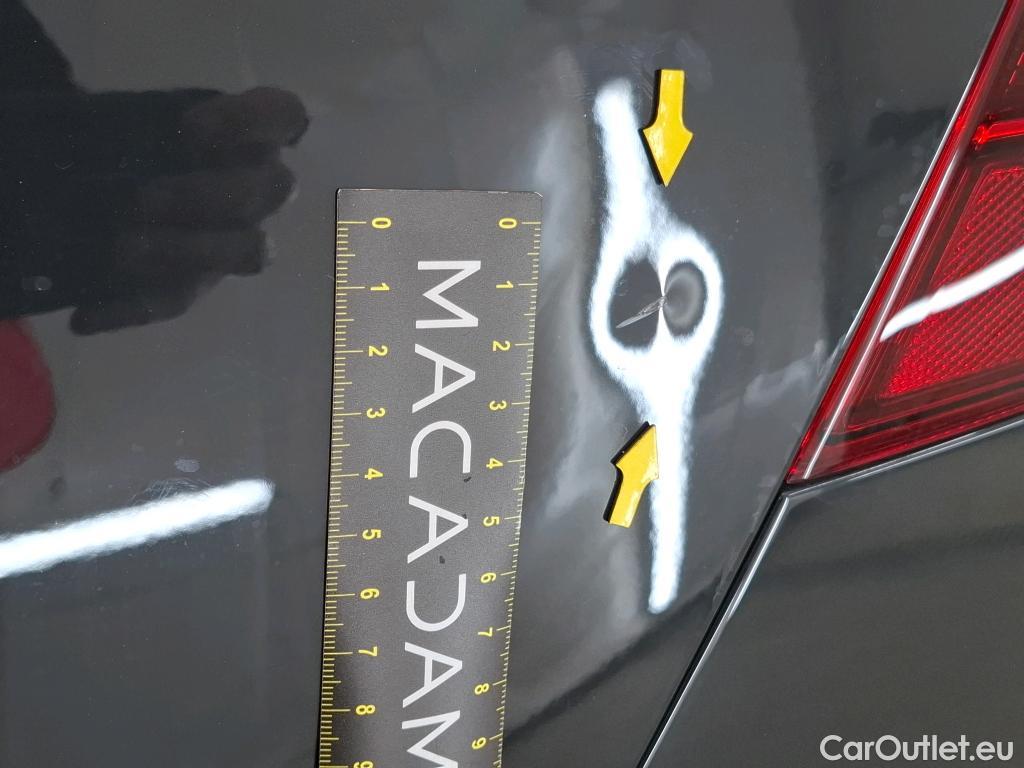  Volkswagen  Golf  VOLKSWAGEN / 2020 / 5P / Berline 1.0 eTSI OPF 110 DSG7 Life Business #17