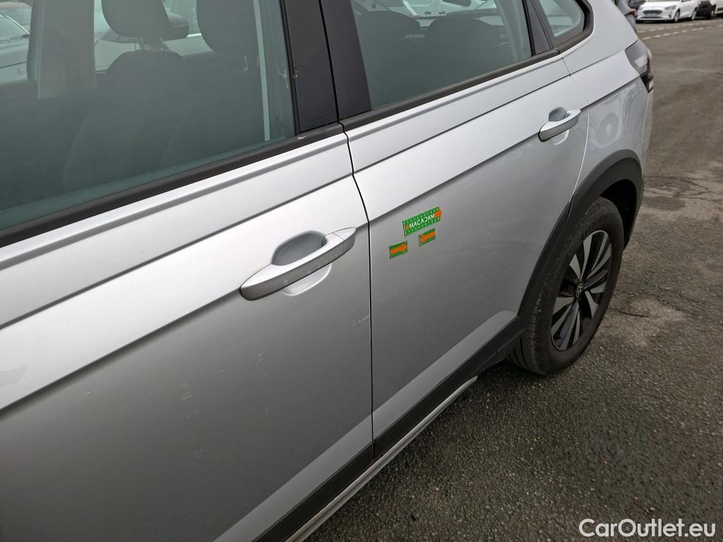  Volkswagen  Taigo VOLKSWAGEN  / 2021 / 5P / SUV 1.0 TSI 95 Life #24