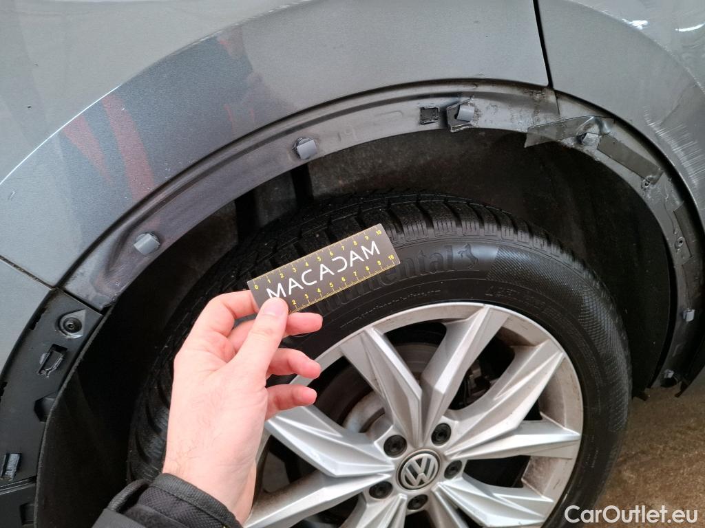  Volkswagen  Tiguan VOLKSWAGEN  / 2016 / 5P / SUV 2.0 TDI 150 DSG7 Confortline Business #20