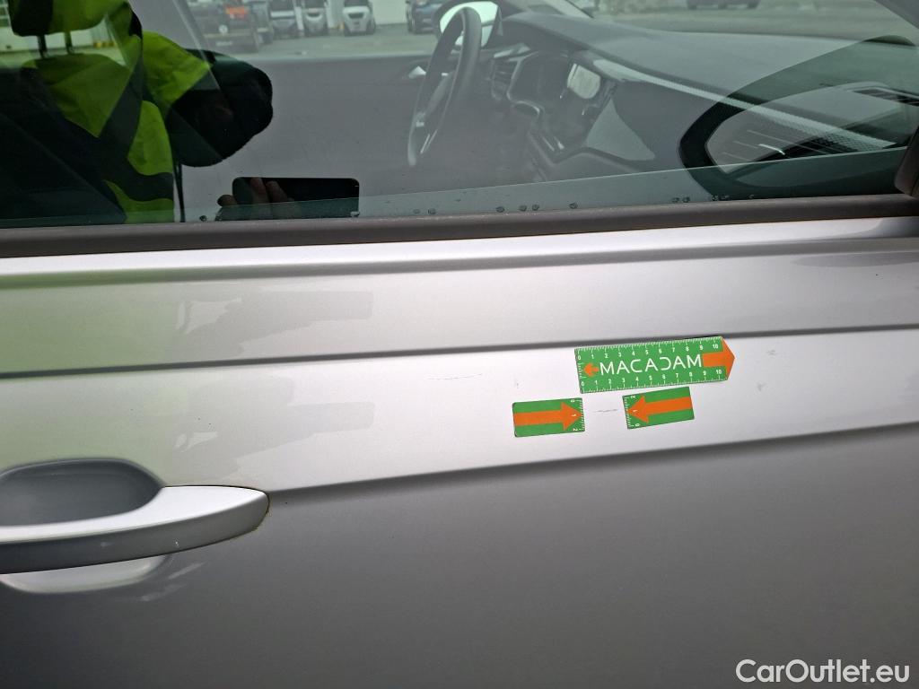  Volkswagen  Taigo VOLKSWAGEN  / 2021 / 5P / SUV 1.0 TSI 95 Life #33