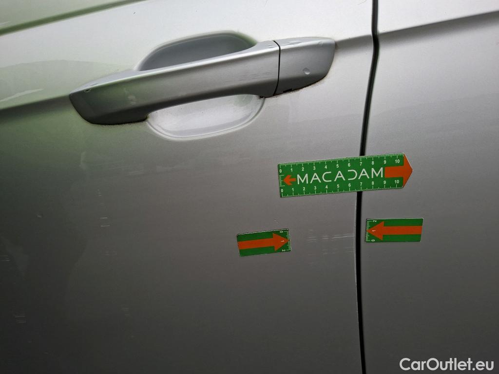  Volkswagen  Taigo VOLKSWAGEN  / 2021 / 5P / SUV 1.0 TSI 95 Life #8