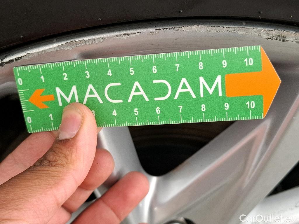  Toyota  Prius TOYOTA + / 2014 / 5P / monospace 136h SkyView #21