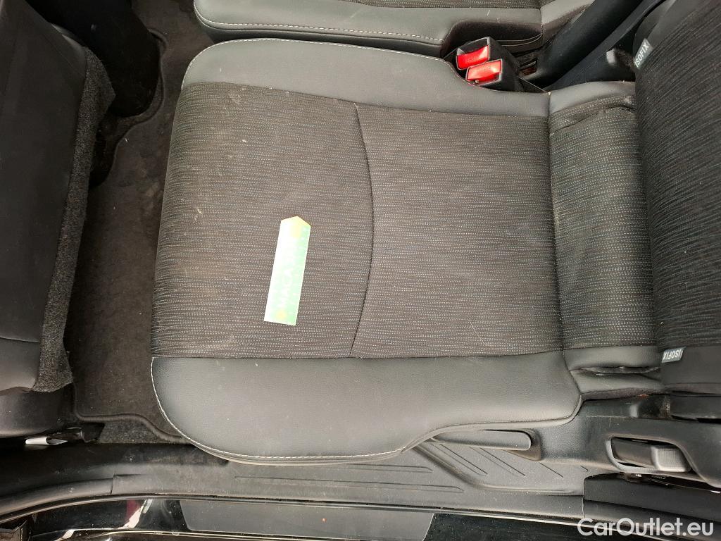  Toyota  Prius TOYOTA + / 2014 / 5P / monospace 136h SkyView #26