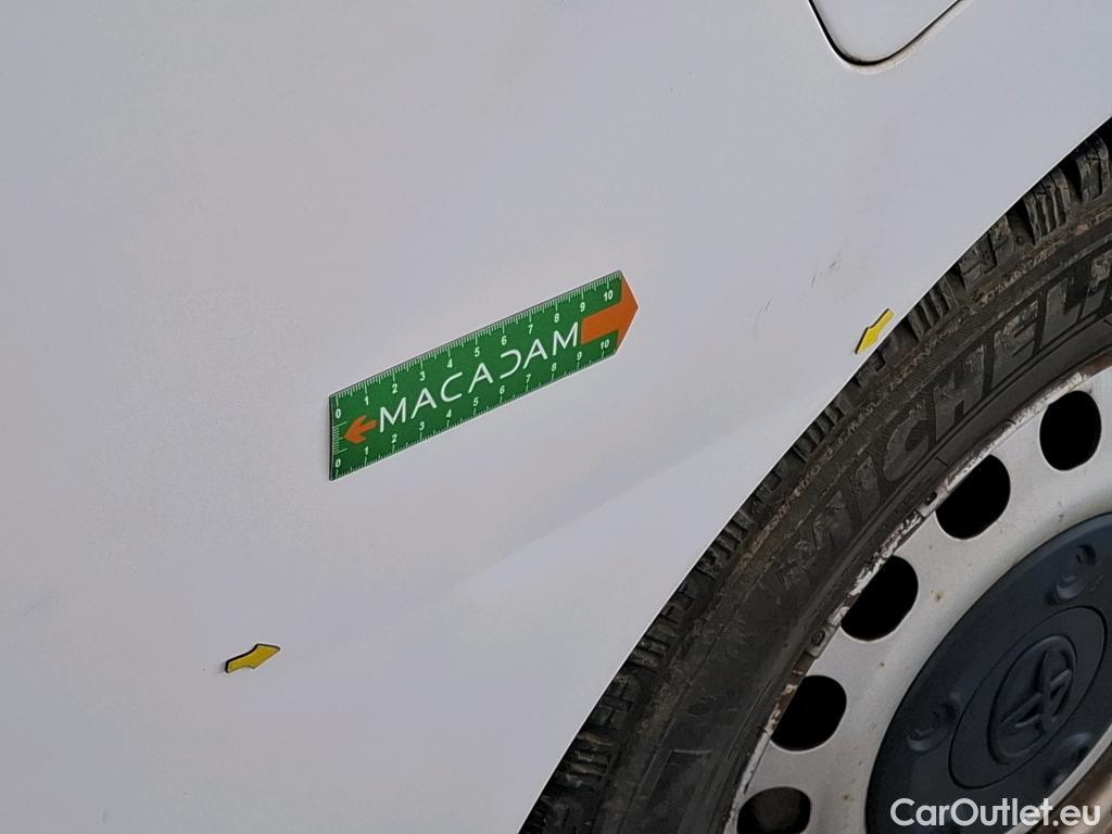  Toyota  Proace  4p Combi 1.5 D MEDIUM 120 D-4D DYNAMIC #2