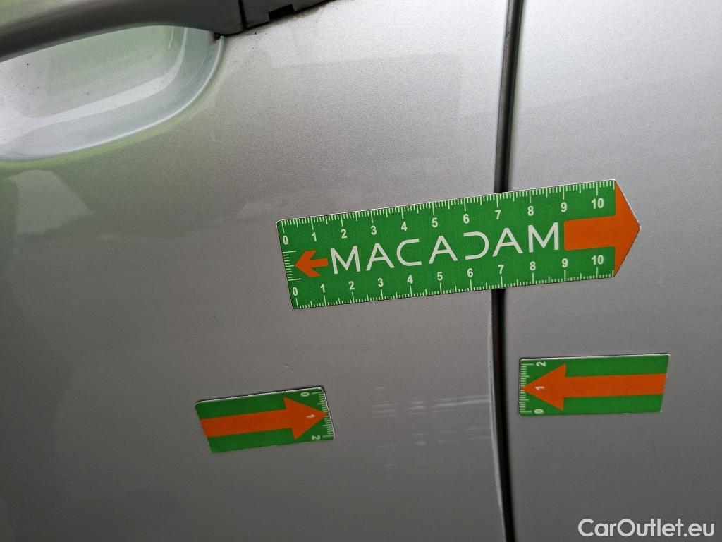  Volkswagen  Taigo VOLKSWAGEN  / 2021 / 5P / SUV 1.0 TSI 95 Life #9