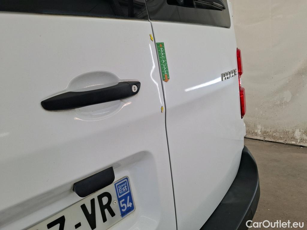  Toyota  Proace  4p Combi 1.5 D MEDIUM 120 D-4D DYNAMIC #9