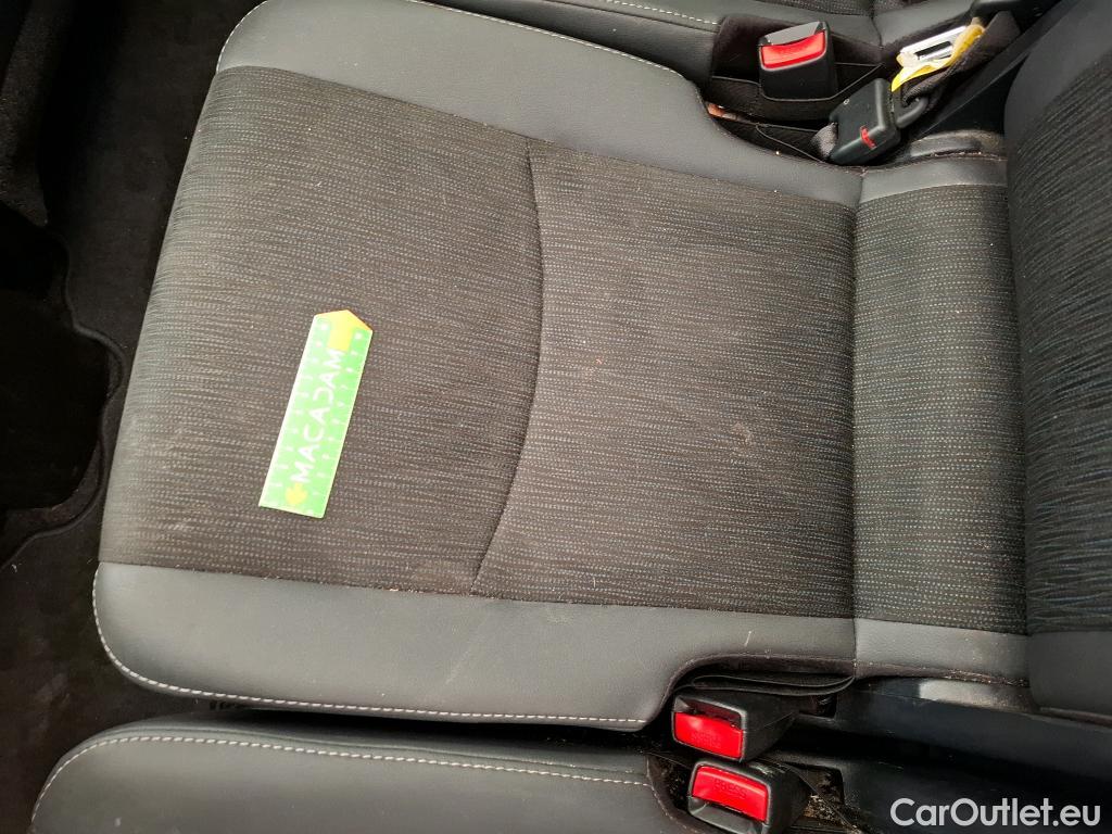  Toyota  Prius TOYOTA + / 2014 / 5P / monospace 136h SkyView #28