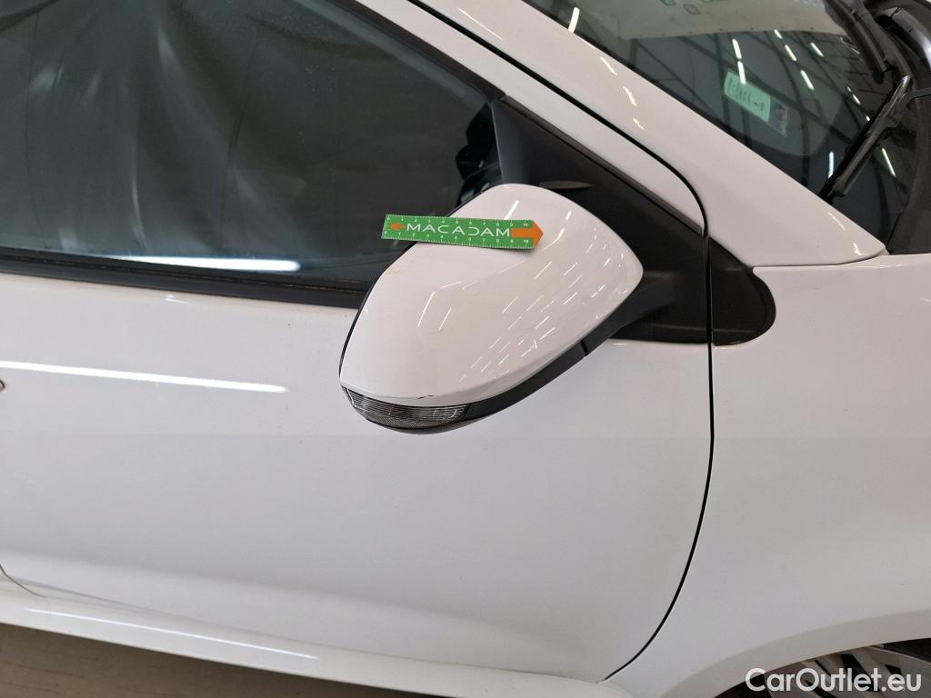  Toyota  Yaris TOYOTA  Hybride / 2019 / 5P / Berline Hybride 116h Dynamic Business Beyond Zer #32