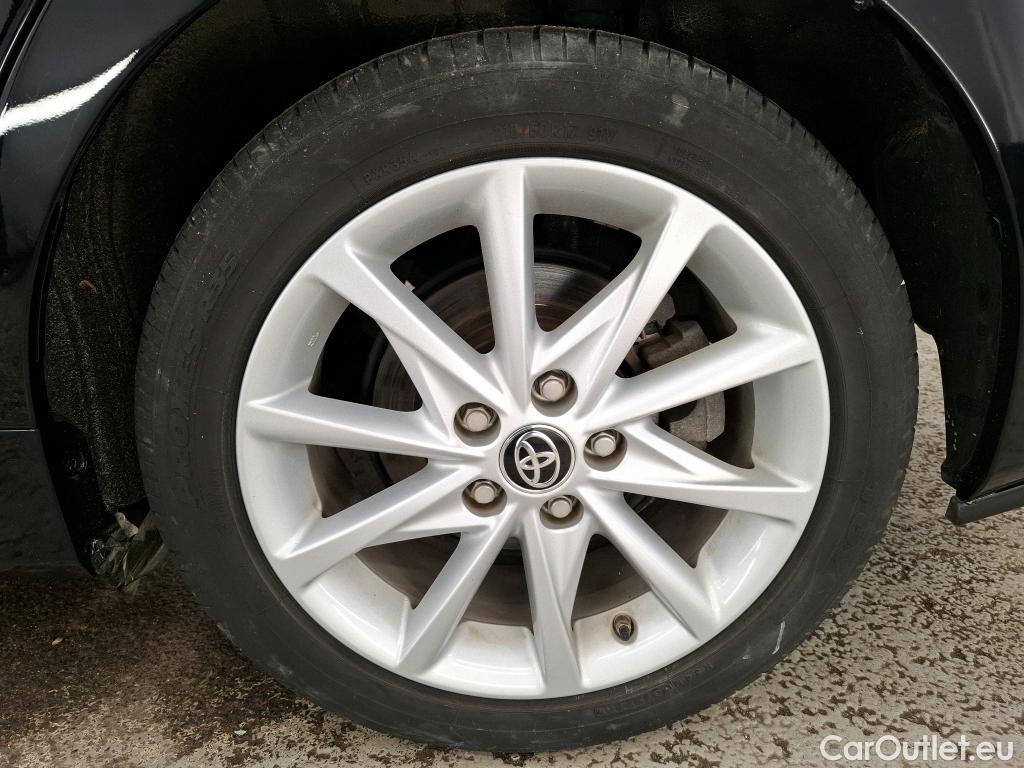  Toyota  Prius TOYOTA + / 2014 / 5P / monospace 136h SkyView #6