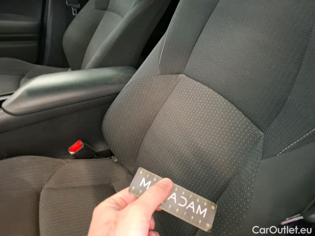  Toyota  C-HR TOYOTA  / 2016 / 5P / SUV 1.8 HYBRIDE 122 GRAPHIC #62