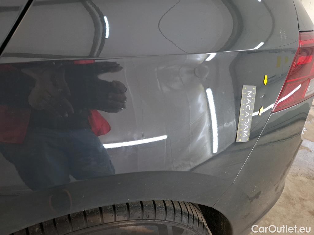  Volkswagen  Golf  VOLKSWAGEN / 2020 / 5P / Berline 1.0 eTSI OPF 110 DSG7 Life Business #16