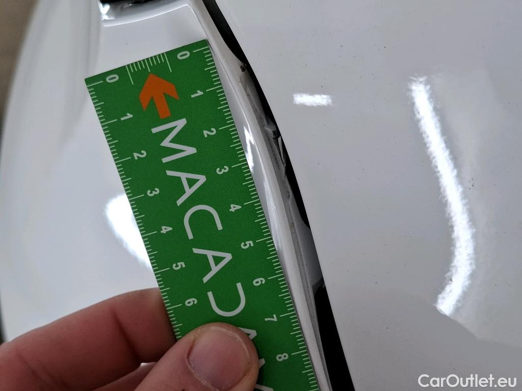  Toyota  Yaris TOYOTA  Hybride / 2019 / 5P / Berline Hybride 116h Dynamic Business Beyond Zer #26