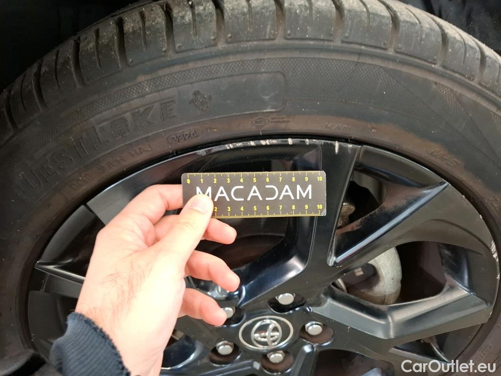  Toyota  C-HR TOYOTA  / 2016 / 5P / SUV 1.8 HYBRIDE 122 GRAPHIC #35