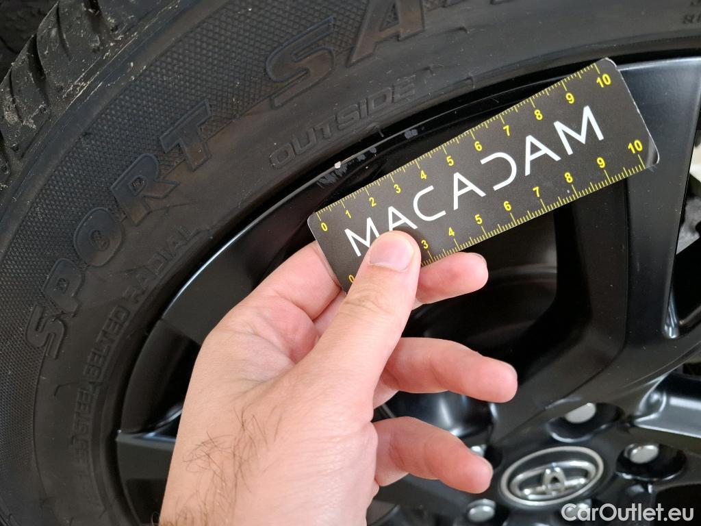  Toyota  C-HR TOYOTA  / 2016 / 5P / SUV 1.8 HYBRIDE 122 GRAPHIC #27