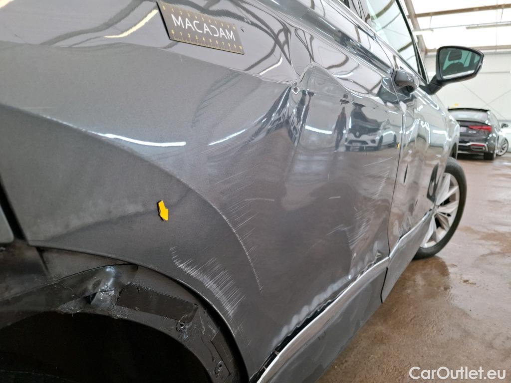  Volkswagen  Tiguan VOLKSWAGEN  / 2016 / 5P / SUV 2.0 TDI 150 DSG7 Confortline Business #4