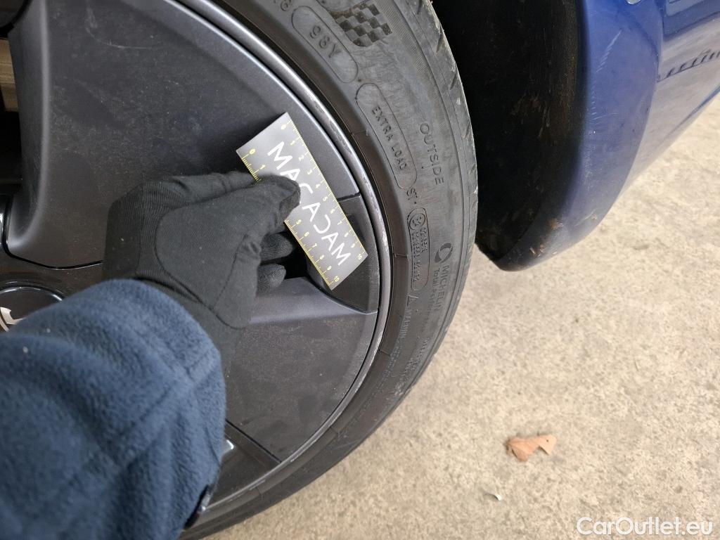  Tesla  Model 3 TESLA  / 2018 / 4P / Berline Propulsion #19