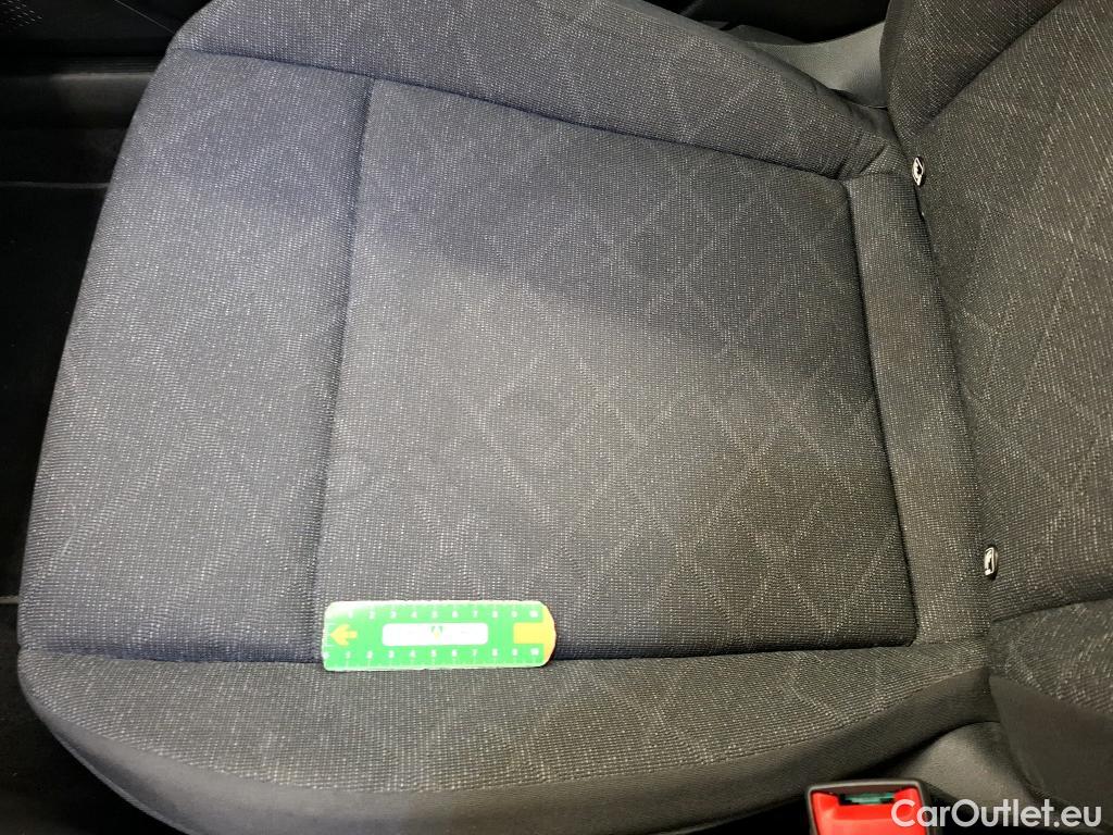  Volkswagen  Golf  VOLKSWAGEN 2020 5P Berline 1.5 TSI ACT OPF 130 BVM6 Life Busi #4