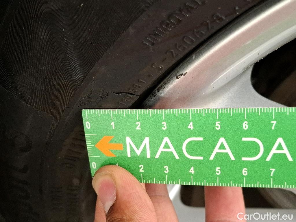  Toyota  Prius TOYOTA + / 2014 / 5P / monospace 136h SkyView #3