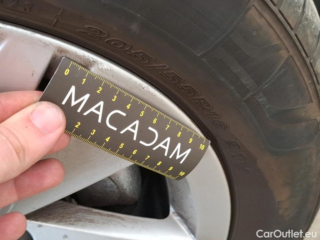  Volkswagen  Golf  VOLKSWAGEN / 2020 / 5P / Berline 1.0 eTSI OPF 110 DSG7 Life Business #20