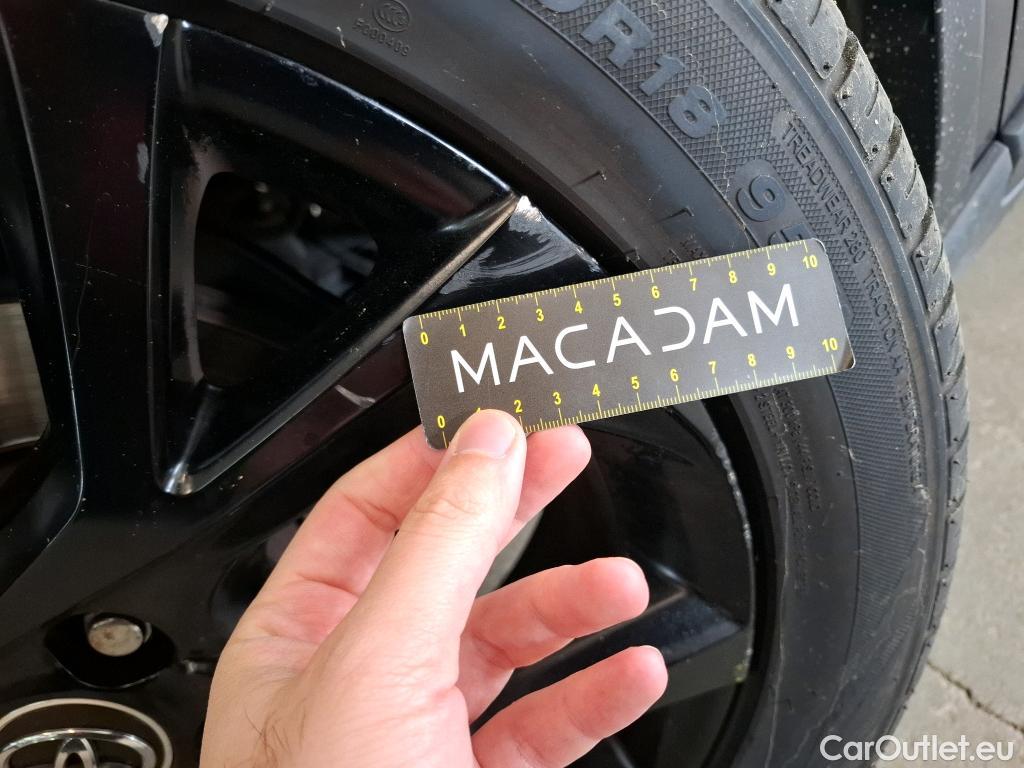  Toyota  C-HR TOYOTA  / 2016 / 5P / SUV 1.8 HYBRIDE 122 GRAPHIC #23