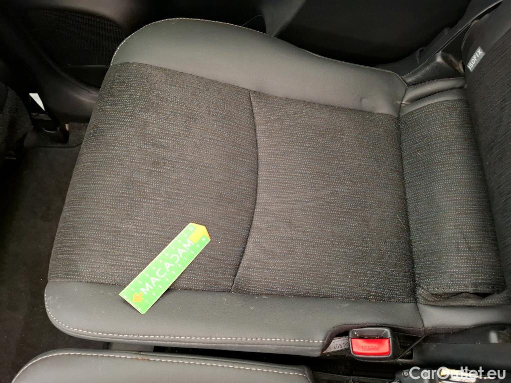  Toyota  Prius TOYOTA + / 2014 / 5P / monospace 136h SkyView #31