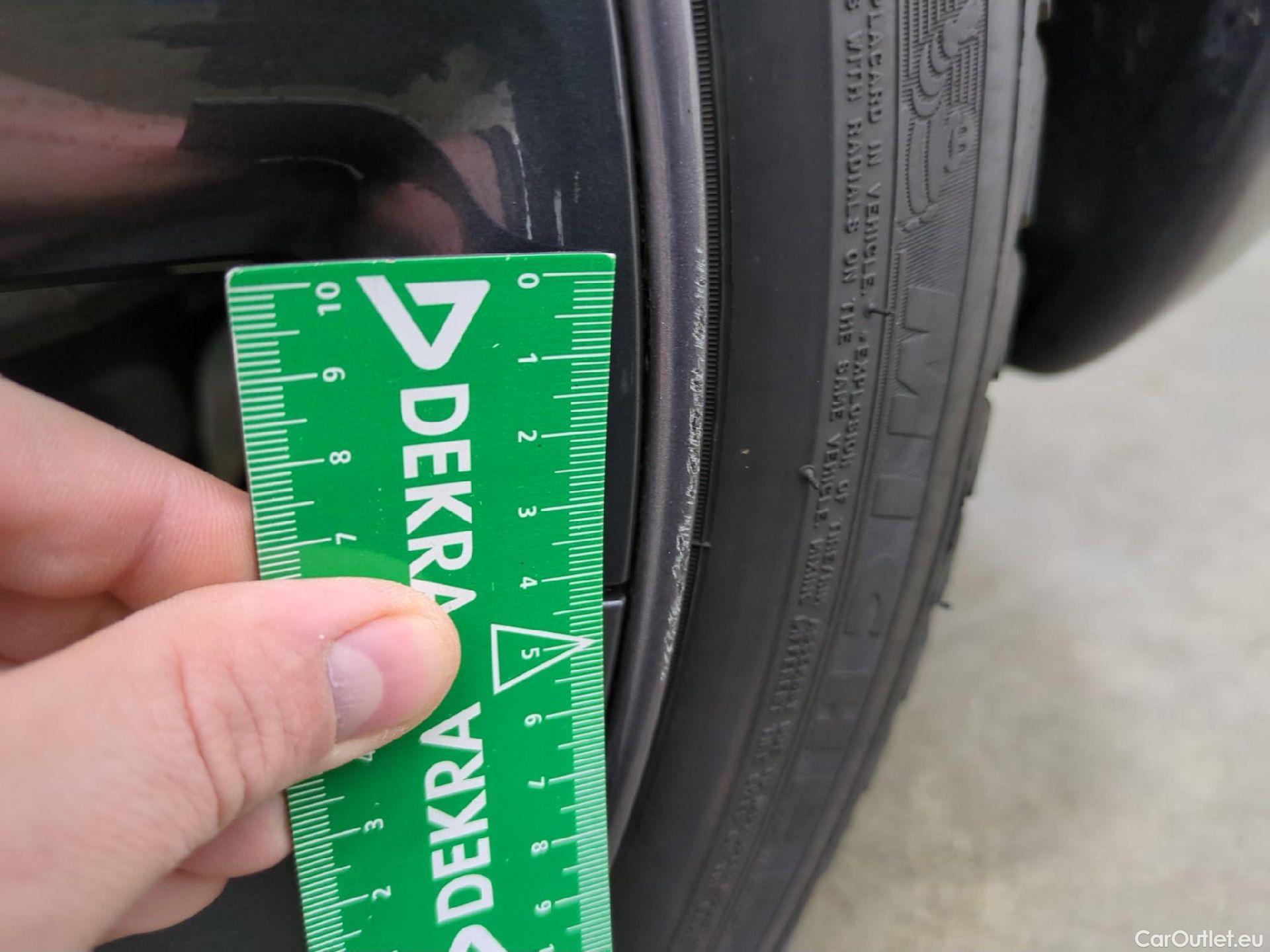  Tesla  Model 3 TESLA  / 2018 / 4P / Berline Long Range Dual Motor AWD #20