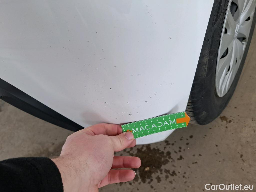  Toyota  Yaris TOYOTA  Hybride / 2019 / 5P / Berline Hybride 116h Dynamic Business Beyond Zer #24