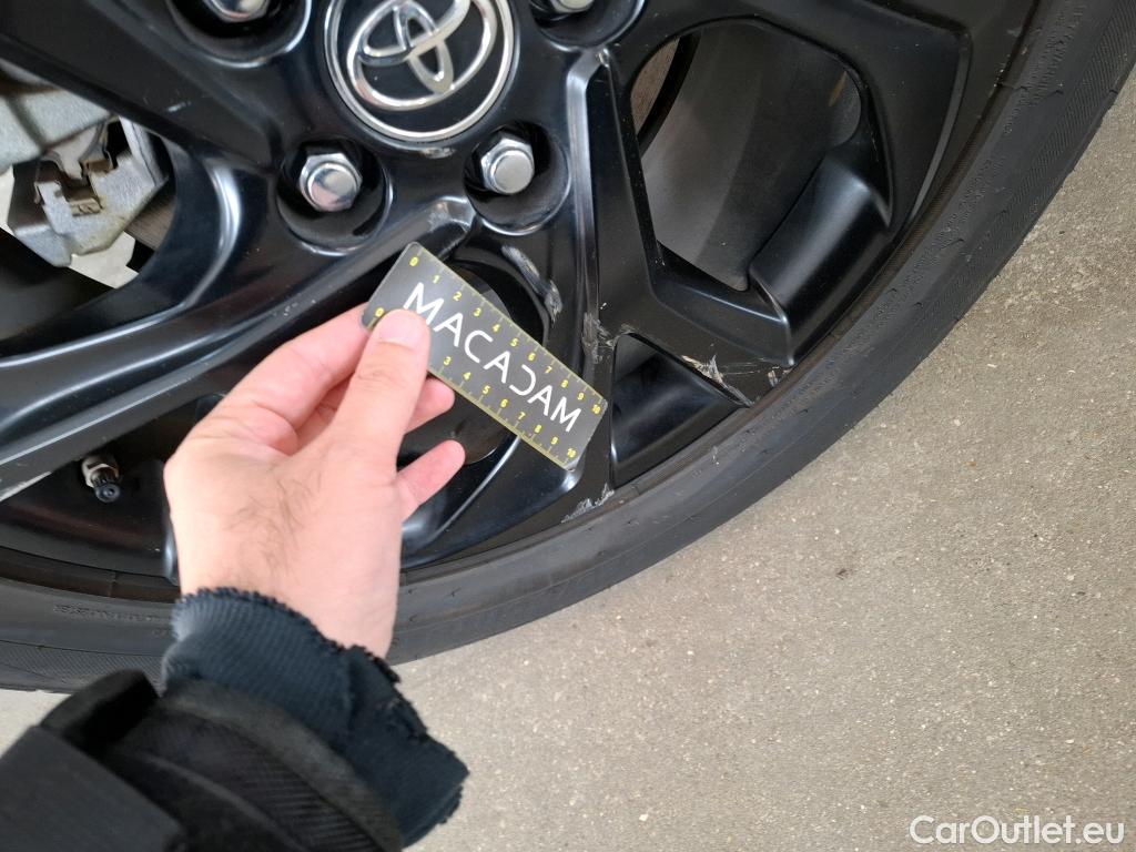  Toyota  C-HR TOYOTA  / 2016 / 5P / SUV 1.8 HYBRIDE 122 GRAPHIC #47