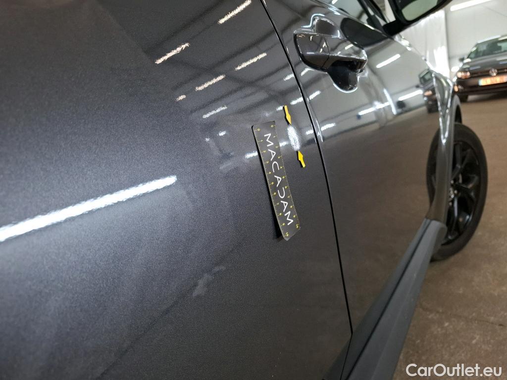  Toyota  C-HR TOYOTA  / 2016 / 5P / SUV 1.8 HYBRIDE 122 GRAPHIC #59