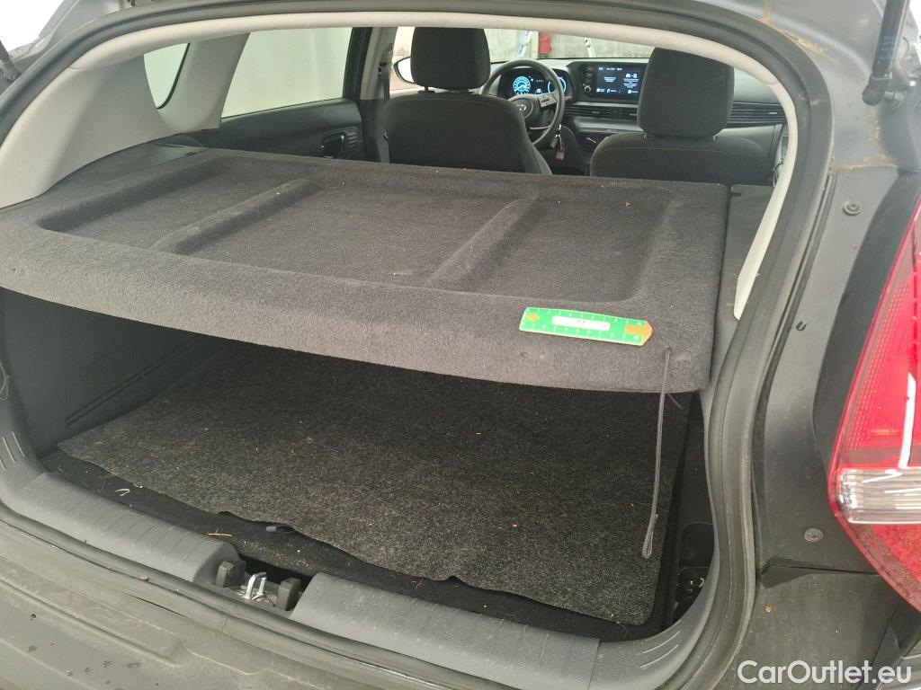  Hyundai  Bayon  / 2021 / 5P / SUV 1.0 T-GDI 100 HYBRID 48V INTUITIVE / TRANSFO VP/VF #26