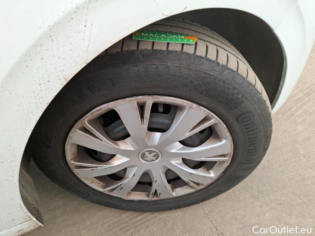  Peugeot  208  Affaire Premium 1.5 HDi 100CV BVM5 E6dT #21