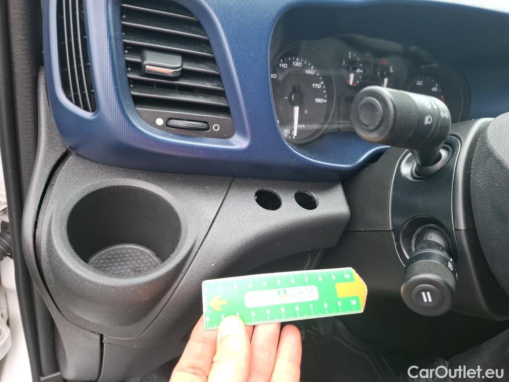  Iveco  Daily IVECO  VU 4p Fourgon 35S14NA8 V11 H2 3520 B POWER #15