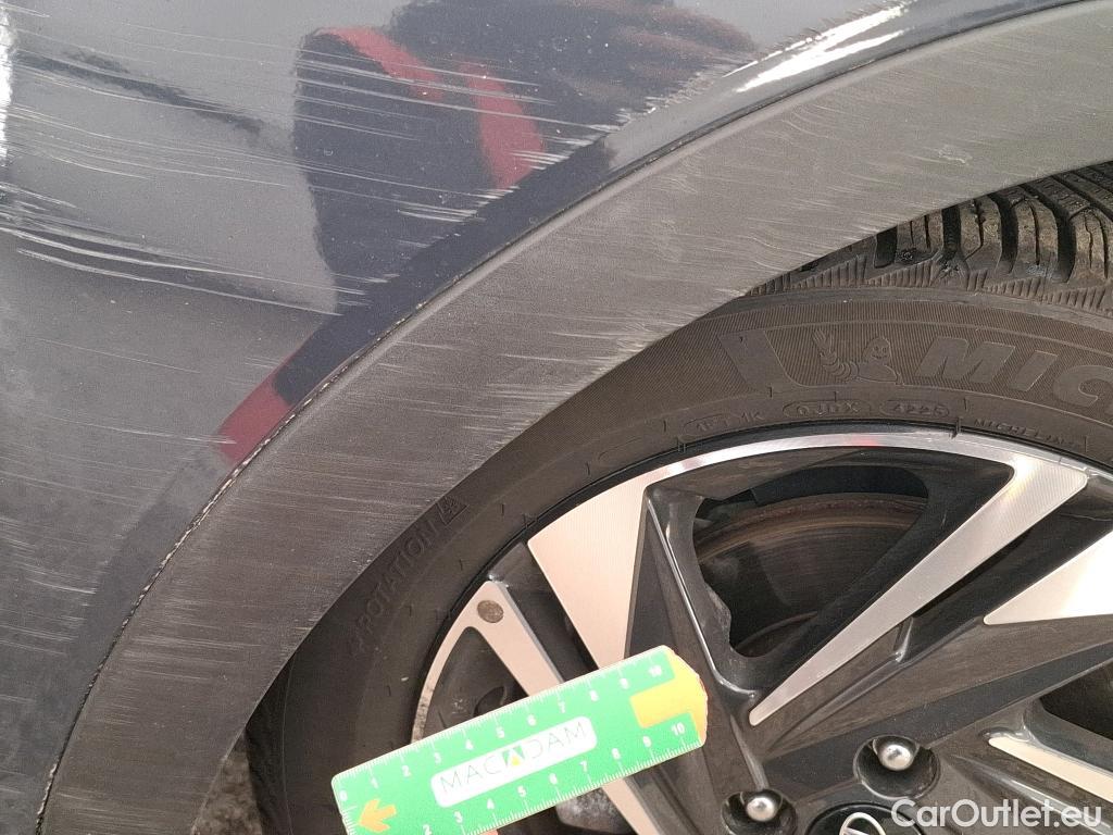  Hyundai  Bayon  / 2021 / 5P / SUV 1.0 T-GDI 100 HYBRID 48V INTUITIVE / TRANSFO VP/VF #31