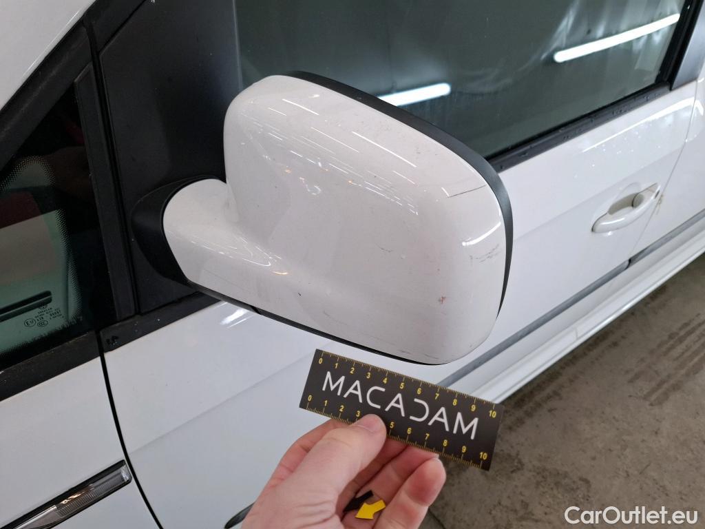  Volkswagen  Caddy VOLKSWAGEN  Maxi Van VU 4p Fourgonnette 2.0 TDI MAXI 150 Business Line Plus #69